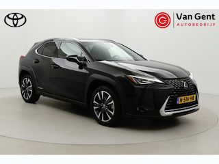 Lexus UX 250h Preference Line | Dodehoek detectie | Parkeersensoren voor/achter | Camera | LED | Apple Carplay / Android Auto | Keyless | Adaptive Cruise | Clima | 18 inch