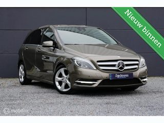Mercedes-Benz B180 Ambition Navi Leder Xenon PDC Cruise!