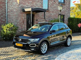 Volkswagen T-Roc 1.5 TSI Sport virtueel cockpit Clima