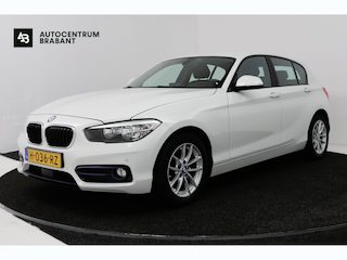BMW 118i Corporate Lease (STOELVERWARMING, NAVIGATIE, CRUISE CONTROL, PARKEERSENSOREN)