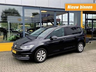 Volkswagen Touran 1.2. TSI Comfortline - 1e iegenaar/100% dealeronderhoud - Navi - camera - trekhaak
