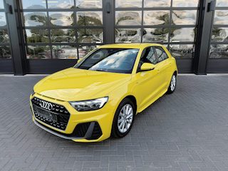 Audi A1 Sportback 30 TFSI S-Line / LED / ACC / Navi / CarPlay