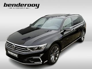 Volkswagen Passat Variant 1.4 TSI PHEV GTE | Leder | Pano dak | Trekhaak