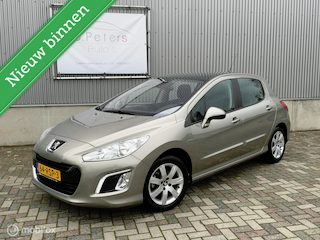 Peugeot 308 1.6 VTi Première 2011 / Panoramadak / Trekhaak / Navigatie / Bluetooth / 1e eigenaar NAP