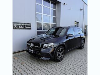 Mercedes-Benz GLB 200 Bns Solut. AMG *CAMERA/STOELVERWARMING/SFEER/NAVI*