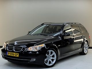 BMW 5-serie Touring 525d Executive, 198Pk, 2007, Volledig gedocumenteerd, Panoramadak, Trekhaak, Breedset, Xenon koplampen, Climate control, Parkeersensoren, Standkachel