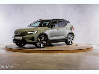 Volvo XC40 Recharge Twin Plus 82 kWh | Zwenkbare trekhaak | Adaptieve cruise | Blis | Sage Green Metallic |