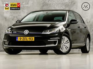 Volkswagen Golf Automaat (NAVIGATIE, CLIMATE, CAMERA, GETINT GLAS, SPORTSTOELEN, CRUISE, LED KOPLAMPEN, NIEUWSTAAT)