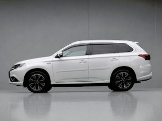 Mitsubishi Outlander Sport 2.0 PHEV instyle+ (NAVI,CAMERA,360 VIEW,STOELVERWARMING,CRUISE,GETINT,LED,SPORTSTOELEN,LM VELGEN)