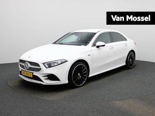 Mercedes-Benz A-klasse 250 e Business Solution AMG Limited | Automaat | Navigatie | Sfeerverlichting | Camera | Stoelverwarming |