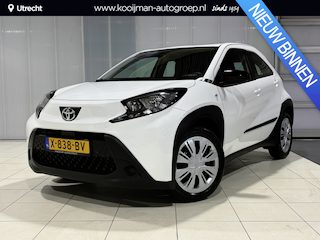 Toyota Aygo 1.0 VVT-i S-CVT Play Parkeersensoren Achter, Camera, Apple Carplay/Android Auto, Adaptieve Cruise Control, Orgineel Nederlandse Auto, Fabrieksgarantie t/m 14-10-2033