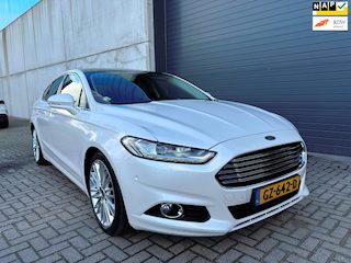 Ford Mondeo 1.5 TDCi Titanium LED PANO NAVI CLIMA 2015