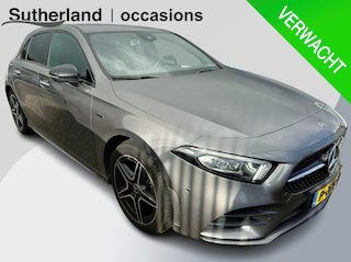 Mercedes-Benz A-klasse 250 e Premium Plus Verwacht ! | 218 PK | Trekhaak | Widescreen | Night pakket | Stoelverwarming | Interieurverlichting |