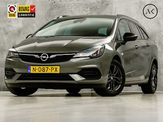 Opel Astra Sports Tourer 1.2 Design & Tech (APPLE CARPLAY, NAVIGATIE, CLIMATE, CAMERA, GETINT GLAS, ADAPTIVE CRUISE, SPORTSTOELEN, LEDER, LANE ASSIST, NIEUWSTAAT)