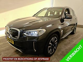 BMW iX3 Executive 80 kWh M Sport | Pano | SOH 98% | Shadow | 1e Eigenaar | Dealer Onderh | Aero | Elek Stoel+Klep | Elek Trekhaak | Memory | Sfeer | Camera | ACC | PDC | DAB