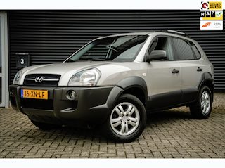 Hyundai Tucson 2.0i | Org. NL | 1e Eigenaar | Airco | LMV | Metallic Lak | 82dkm | Zeer Mooi! |