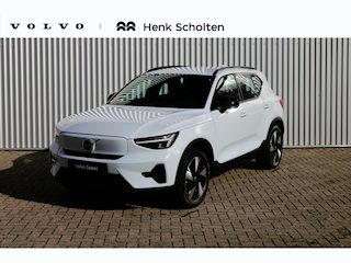 Volvo EX40 Single Motor Extended Range Plus 82 kWh | Achteruitrijcamera | Voor & achter parkeersensoren | Google Services | Cruise Control | Semi elektrische trekhaak | Stoelverwarming voorzijde | Stuurwielverwarming | Allseasonbanden |