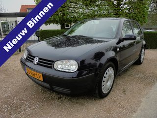 Volkswagen Golf 1.4-16V Trendline **NIEUWE BANDEN**NIEUWE UITLAAT**