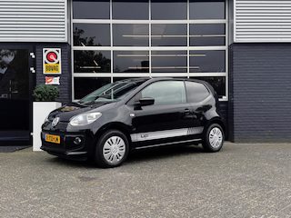 Volkswagen Up 1.0 move up! BlueMotion, Airco, CarPlay, Stoelverwarming, Radio, APK