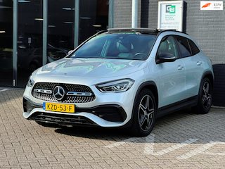 Mercedes-Benz GLA 180 AMG Line/PANO-DAK/CAMERA/CARPLAY/LED/NETTE STAAT!!
