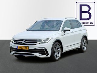 Volkswagen Tiguan 1.5 TSI R-Line Business+ /Prachtige auto!/Trekh./Digi Dash/Camera/Carplay/Led/19"/