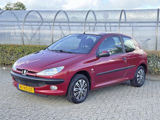 Peugeot 206 1.4 75pk Automaat Gentry 3-drs