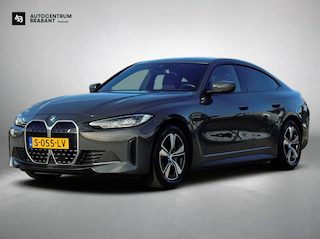 BMW i4 EDrive40 High Executive 84 kWh 96%SoH (NL-auto, 1e Eig, Dealer OndH, Trekhaak, Navi, Camera, Addpt Cruise, StoelV, Etc)