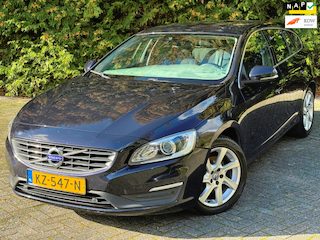 Volvo V60 2.0 D3 Nordic+ | Trekhaak | Navigatie | Parkeersensoren | Cruise Control