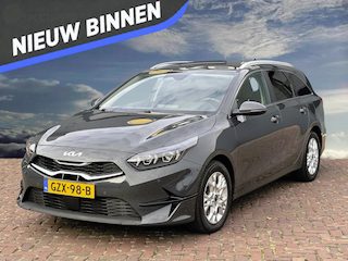 Kia Ceed Sportswagon 1.5 T-GDi DynamicPlusLine | Adaptive Cruise Control | Verwarmde stoelen en stuur| Halfleder | Keyless Entry