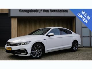 Volkswagen Passat 1.4 TSI 218pk GTE Leder/Alcantara Virtual LED Stoel & Stuurwiel V.W. ACC *Complete GTE* 63764km!