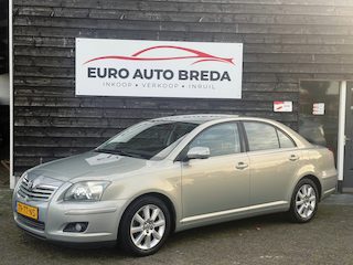 Toyota Avensis 2.0 VVTi Luna Automaat