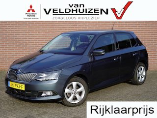 Skoda Fabia 1.2 TSi Joy | trekhaak | all-season banden