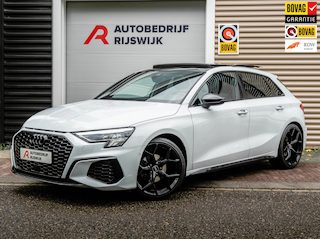 Audi A3 Sportback 30 TFSI edition Pano/Leer/AppleCarPlay/Matrix
