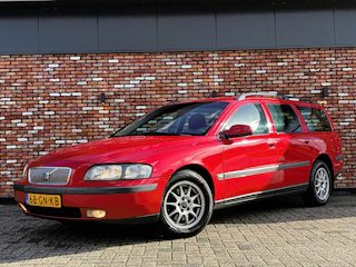 Volvo V70 2.4 Comfort 5-Cil Trekhaak Stoelverw Cruise Orig.NL NW APK!