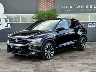 Volkswagen T-Roc 1.5 TSI R-Line | 3x R-line | Panodak | Trekhaak | LED | ACC | Virtual | Carplay | Stoelverw | Rijklaar + nieuwe apk