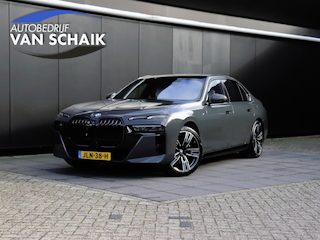 BMW 740d xDrive | M SPORT | B&W | MEMORY | PANO | LEDER | STOELVERK. | 360° CAMERA | APPLE CARPLAY | HEAD-UP | STOEL/STUURVERW. |