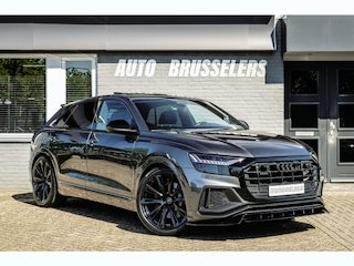 Audi Q8 55 TFSI e quattro Pro Line Plus Rood stiksel 22" Pano SQ8 look