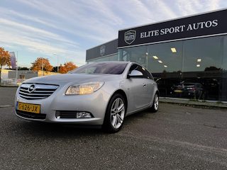 Opel Insignia Sports Tourer 1.8 Edition I Pano I Parkeersensor voor en achter I