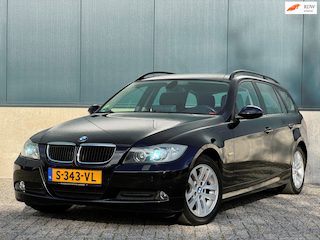 BMW 3-serie Touring 318i