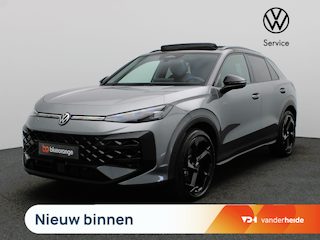 Volkswagen T-Roc 1.5 eTsi R-Line First Edition 150PK DSG Pano-Schuifdak, Trekhaak, Black Style, 20" LM Velgen, Keyless, Side Asisst, Matrix LED-Verlichting, Achteruitrijcamera
