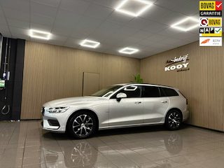 Volvo V60 2.0 B3 Momentum Advantage * 1e Eig / Dealer onderhouden / Stoel-Stuurverwarming / NL Auto *