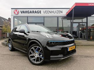 Lynk & Co 01 1.5|zwarte hemel|360 camera|rijklaar prijs