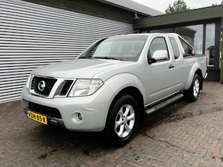 Nissan Navara 4x4 2.5 dCi LE King Cab motor schade