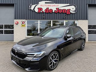BMW 5-serie Binnenkort beschikbaar! 530E X-DRIVE HIGH EXE. M-sport Laser Panoramadak  HUD H&amp;K Zonwering!