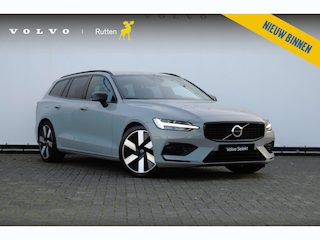 Volvo V60 B3 177PK Automaat Essential Edition / Adaptieve cruise control / Stoel en stuurwielverwarming / Trekhaak / Google systeem / achterbank verwarmd / 19” velgen