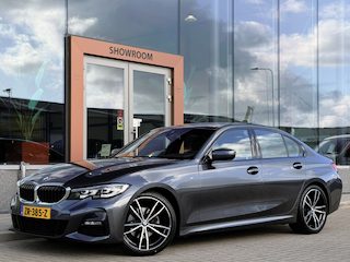 BMW 320i M-Sport | Cruise | M Zetels | Apple Carplay | Navi | Sfeerverlichting |
