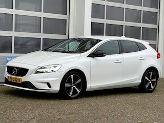 Volvo V40 2.0 T2 R-Design 6-Bak Navi Cruise Half-leer Camera