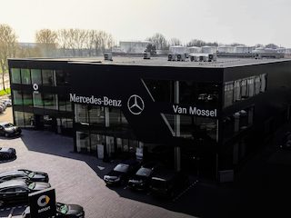 Mercedes-Benz C-klasse 400 4MATIC Launch Edition 94 kWh / Winterpakket / Memory-Stoelen / Sky-Control / Burmester / Superscreen /