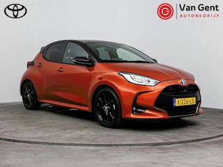 Toyota Yaris 1.5 Hybrid Executive | Panoramadak | Trekhaak | Dodehoek detectie | JBL | Apple Carplay / Android Auto | Head-up display | Stoel-/stuurverwarming | Parkeersensoren voor/achter | 17 inch