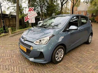 Hyundai i10 1.0i Comfort. navigatie, carplay. Wij zijn altijd de goedkoopste met de beste Vakgarage BOVAG service.